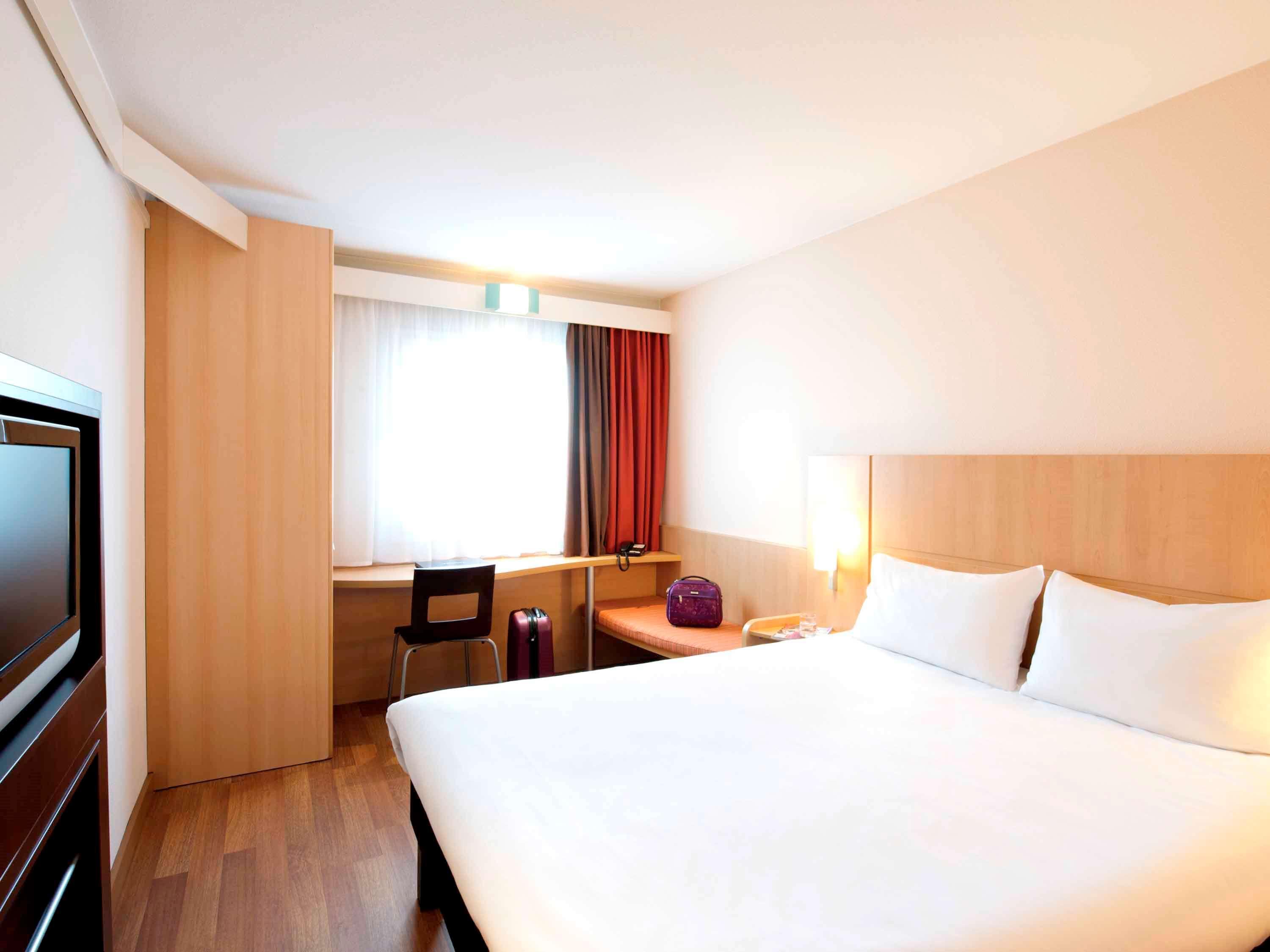 Ibis Ostrobramska 2* Warszawa